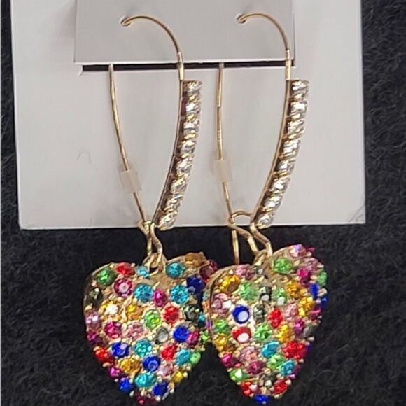 💙 Betsey Johnson stunning drop dangle heart earrings 💙 - Picture 2 of 8